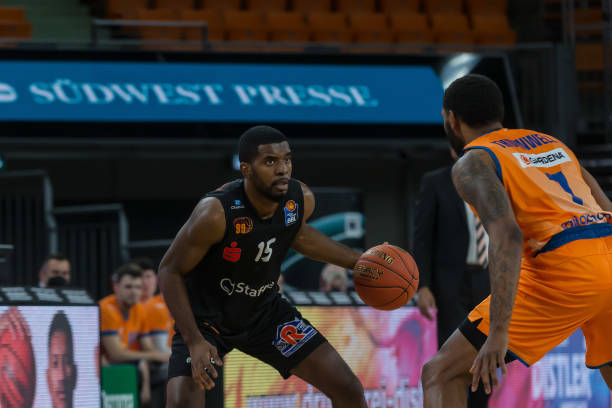 这些助攻经 这些助攻经